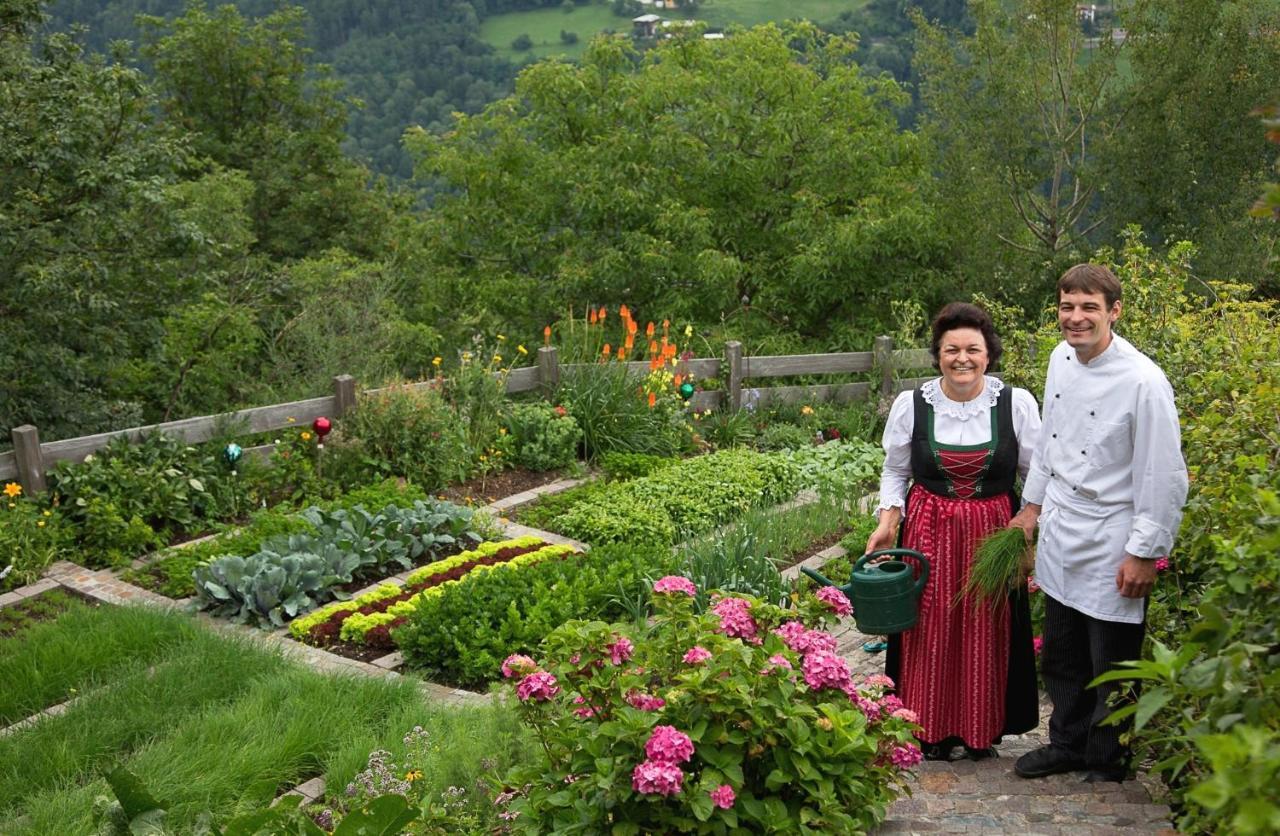 Berglandhotel Untertheimerhof Villandro Bagian luar foto