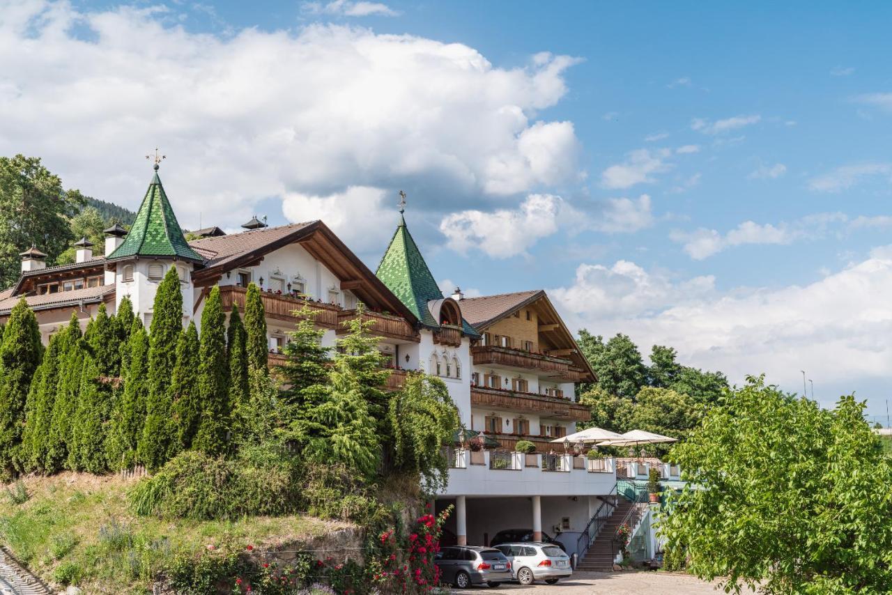 Berglandhotel Untertheimerhof Villandro Bagian luar foto